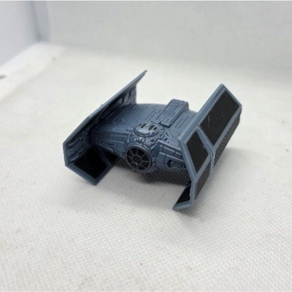 Hot Wheels Star Wars Vader´s Tie Fighter Advanced Starships